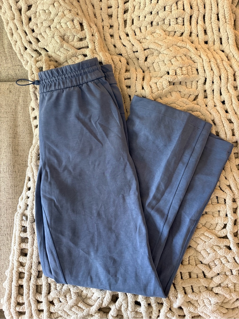 lululemon soft stream pants